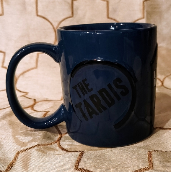 Doctor Who TARDIS 2D Relief Officially Licensed 2009 - Picture 3 of 10